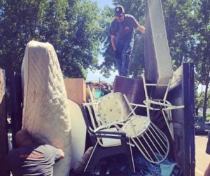  old couch, old mattress, Junk360, couch recycling, couch upclycing, mattress recycling, mattress upclycing,mattress removal, couch removal, junk removal, junk hauling, twin cities
